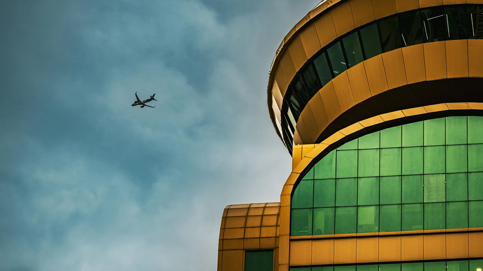 Kuwait International Airport (KWI)