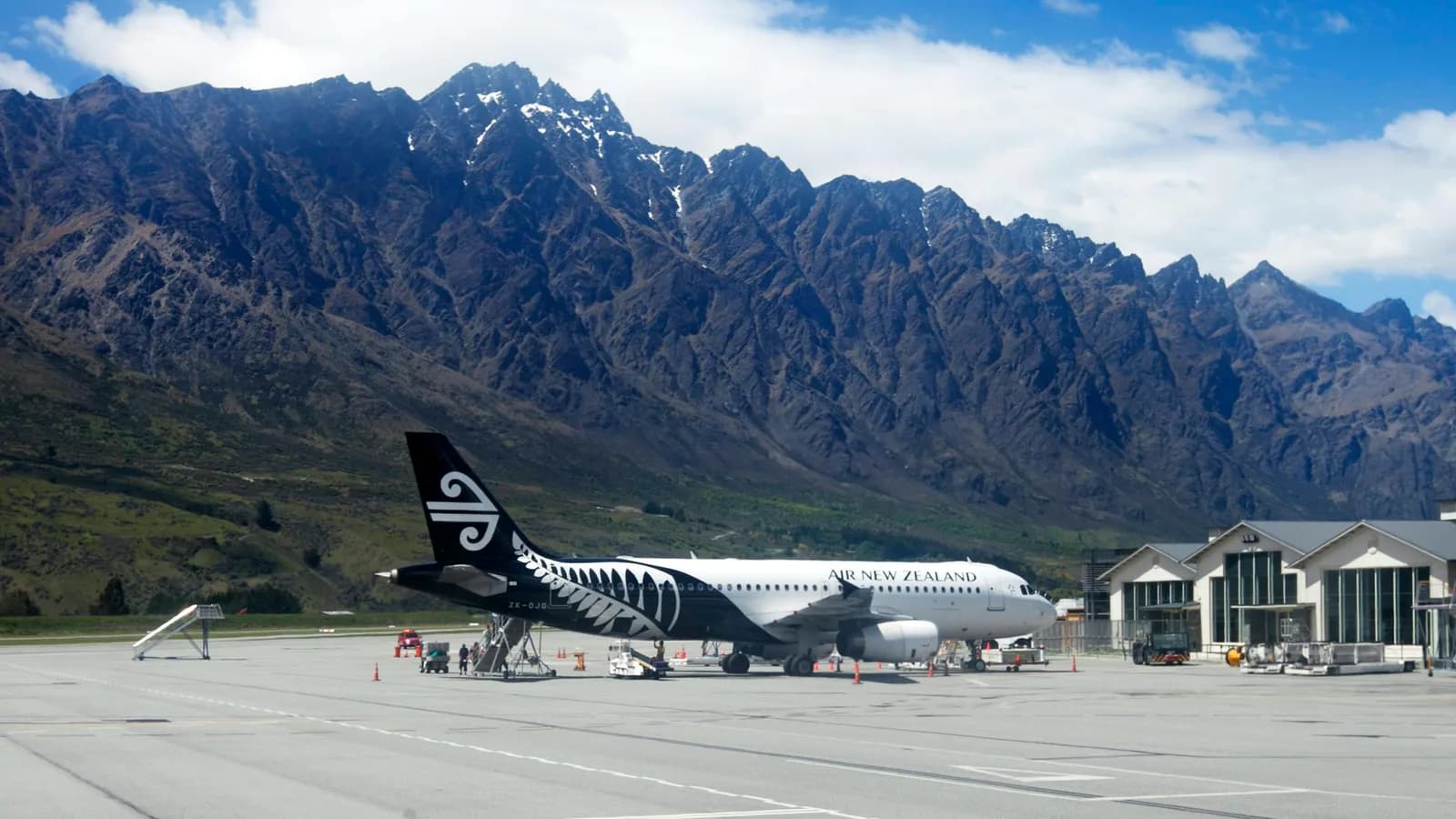 Queenstown Airport (ZQN)